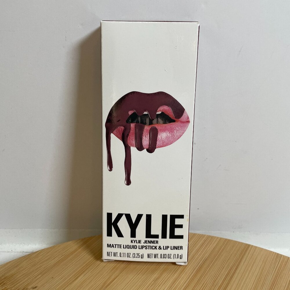 Kylie Jenner Cosmetics TWENTY Matte Liquid Lipstick & Lip Liner Kit Makeup
